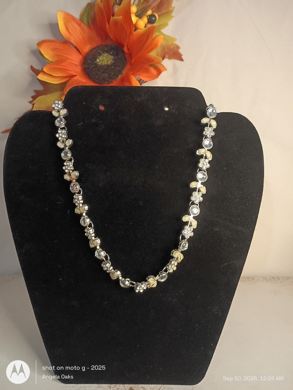 Elegant Gold & Silver Crystal Floral Necklace - Women Jewelry